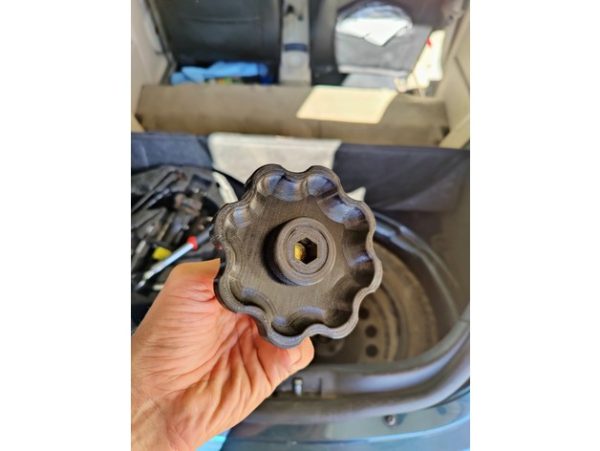 VW Mk4 Yedek Lastik Tutucu Plastik Aparat ABS Baskı 00063