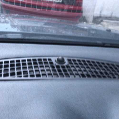Ford Mondeo Ön Cam Izgarası